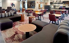 Courtyard By Marriott Houston Intercontinental Airport